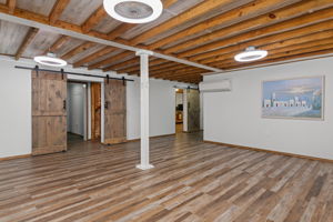  Photo 34