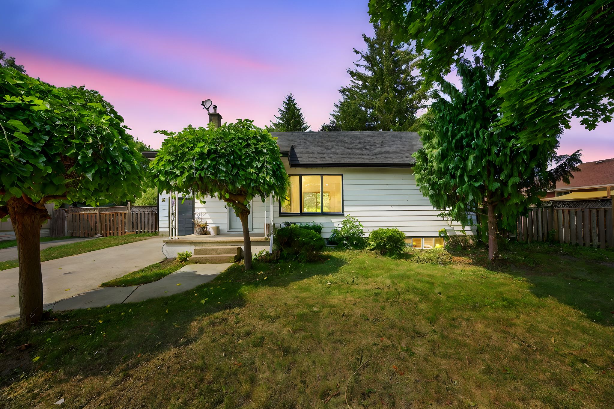 180 Wellington Street E_102 day to dusk.jpeg