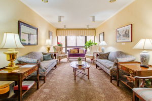 17 Second Floor Sitting Area