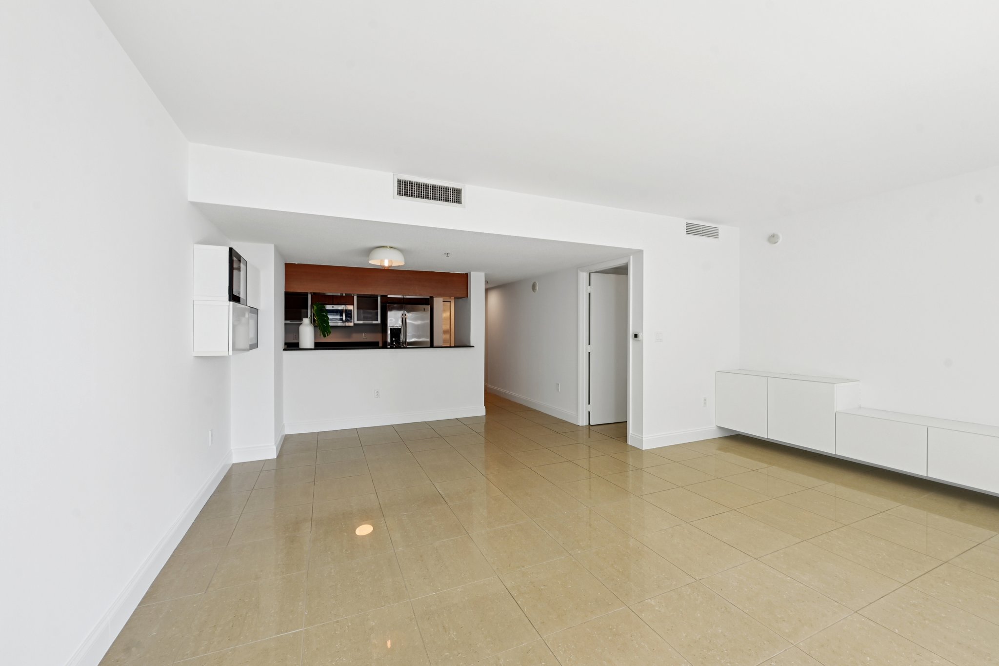N Bayshore Dr 2811-S1003-004.jpg