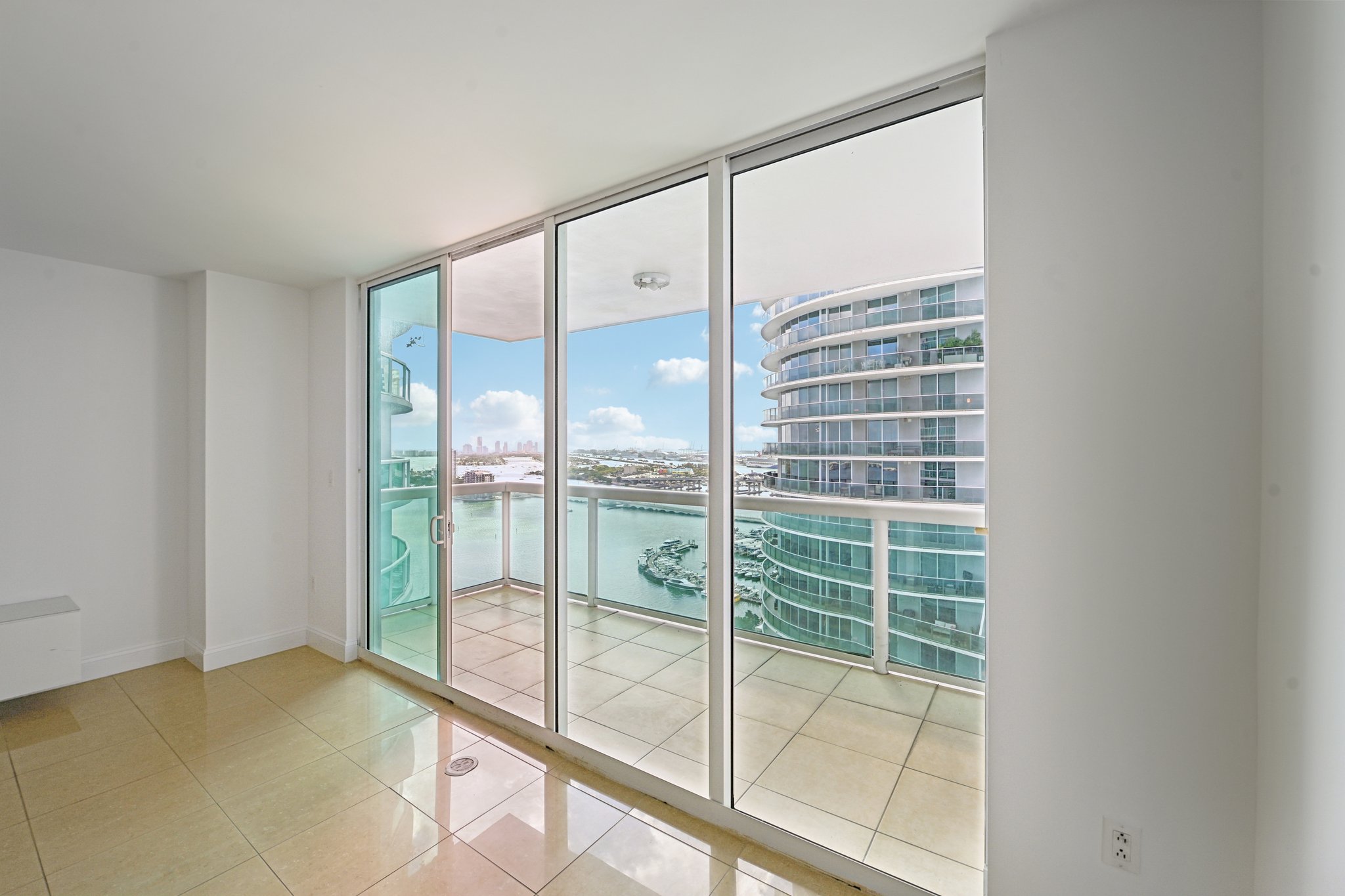 N Bayshore Dr 2811-S1003-005.jpg