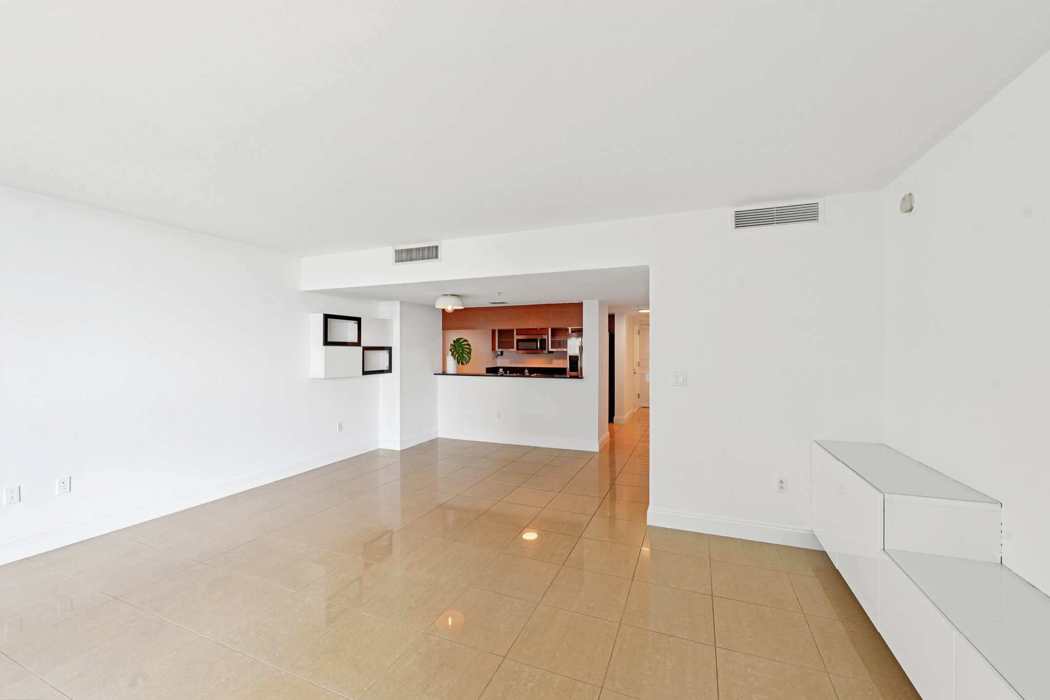 N Bayshore Dr 2811-S1003-006.jpg