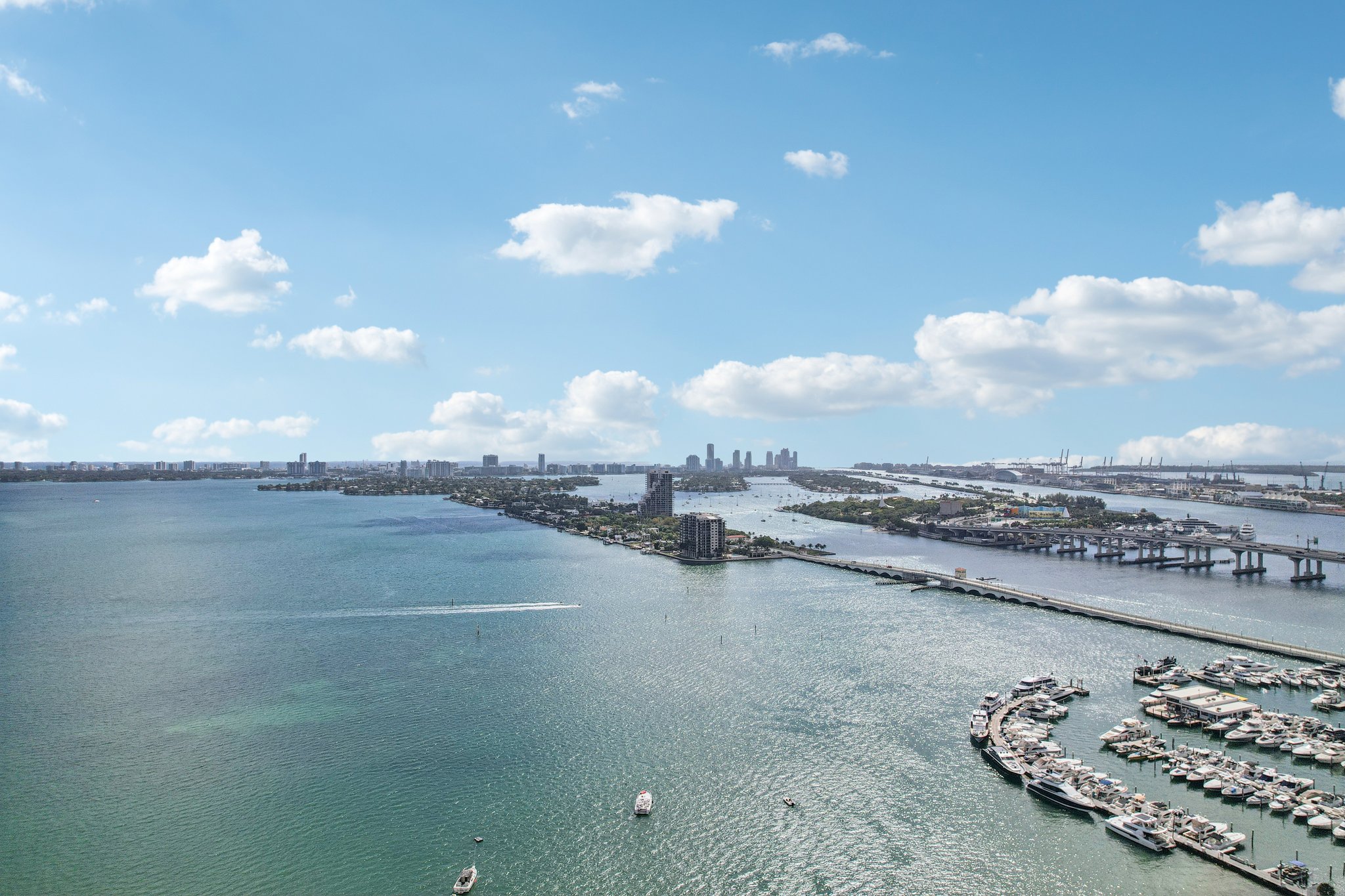 N Bayshore Dr 2811-S1103-011.jpg