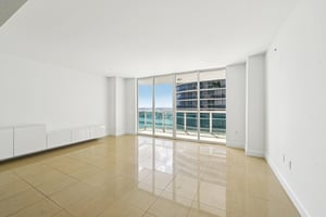 N Bayshore Dr 2811-S1003-003.jpg