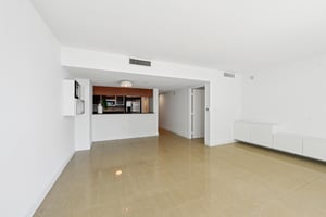 N Bayshore Dr 2811-S1003-004.jpg