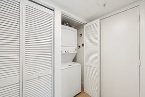 N Bayshore Dr 2811-S1003-013.jpg