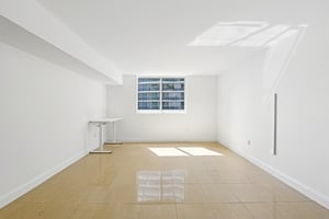 N Bayshore Dr 2811-S1003-017.jpg