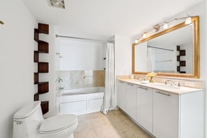 N Bayshore Dr 2811-S1003-024.jpg