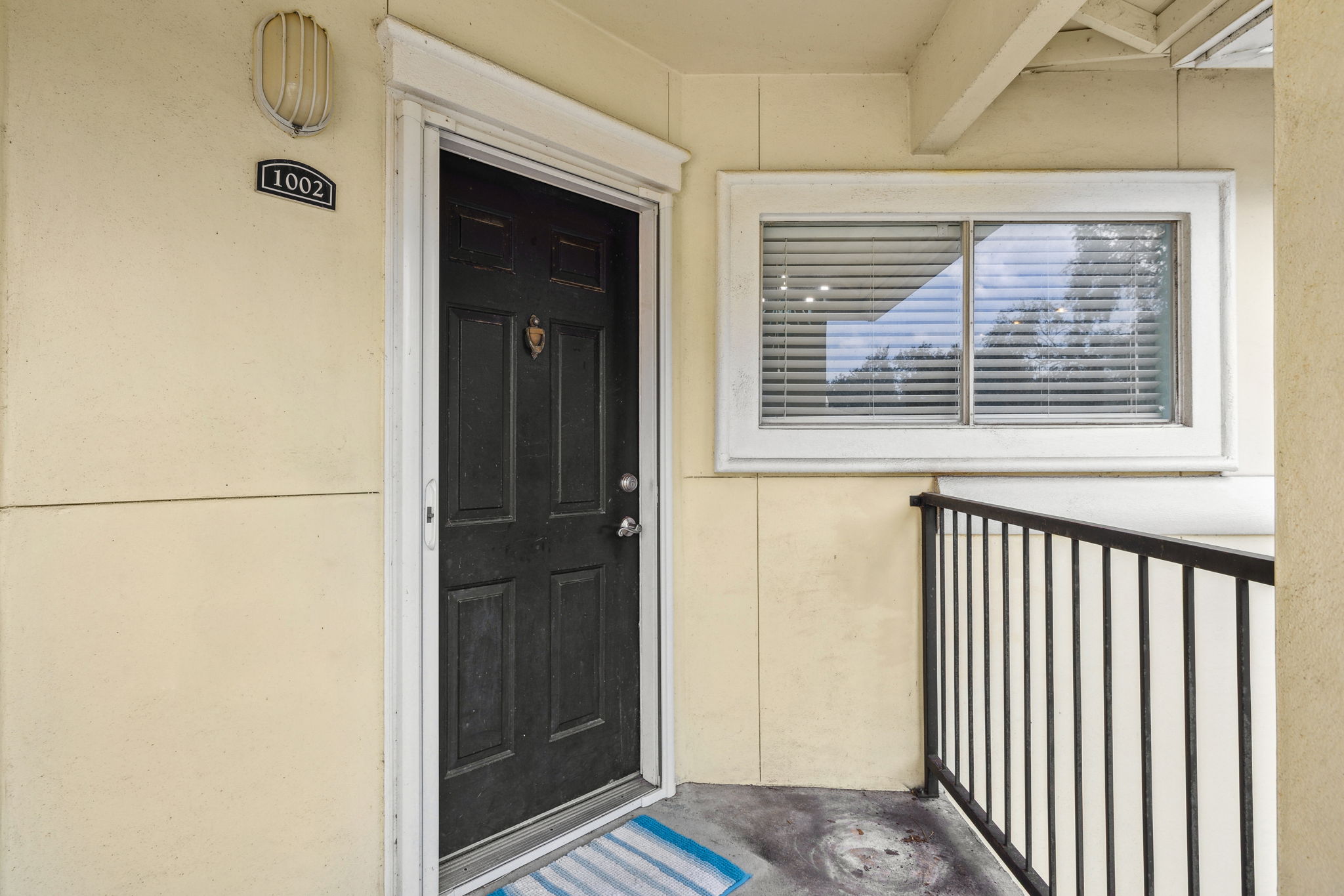 Front Entry Detail