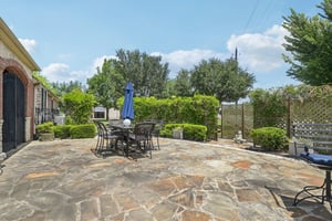 Willow Springs Ct-S1607-068.jpg