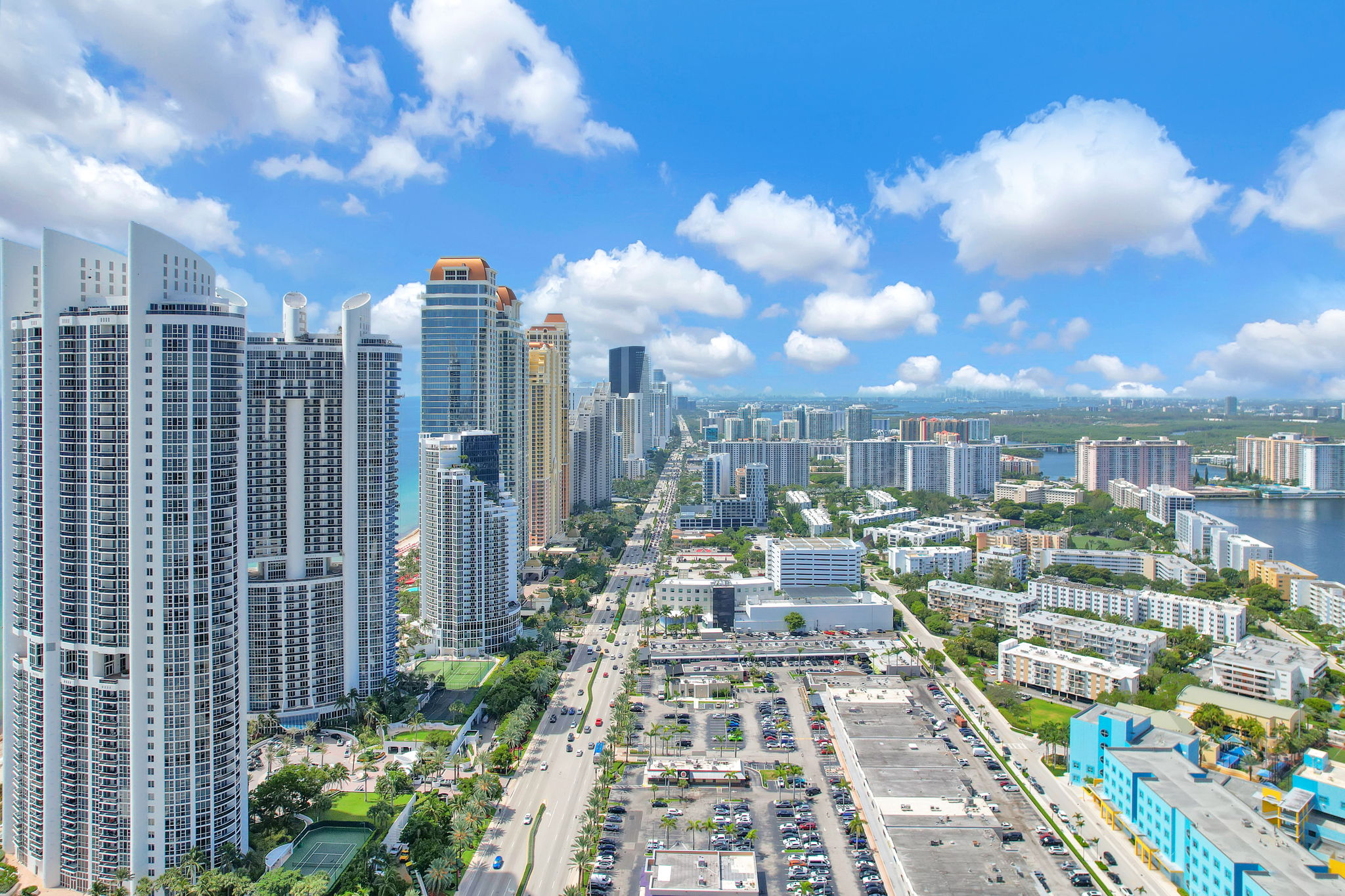 18001 Collins Ave #2609, Sunny Isles Beach, FL 33160, USA Photo 4