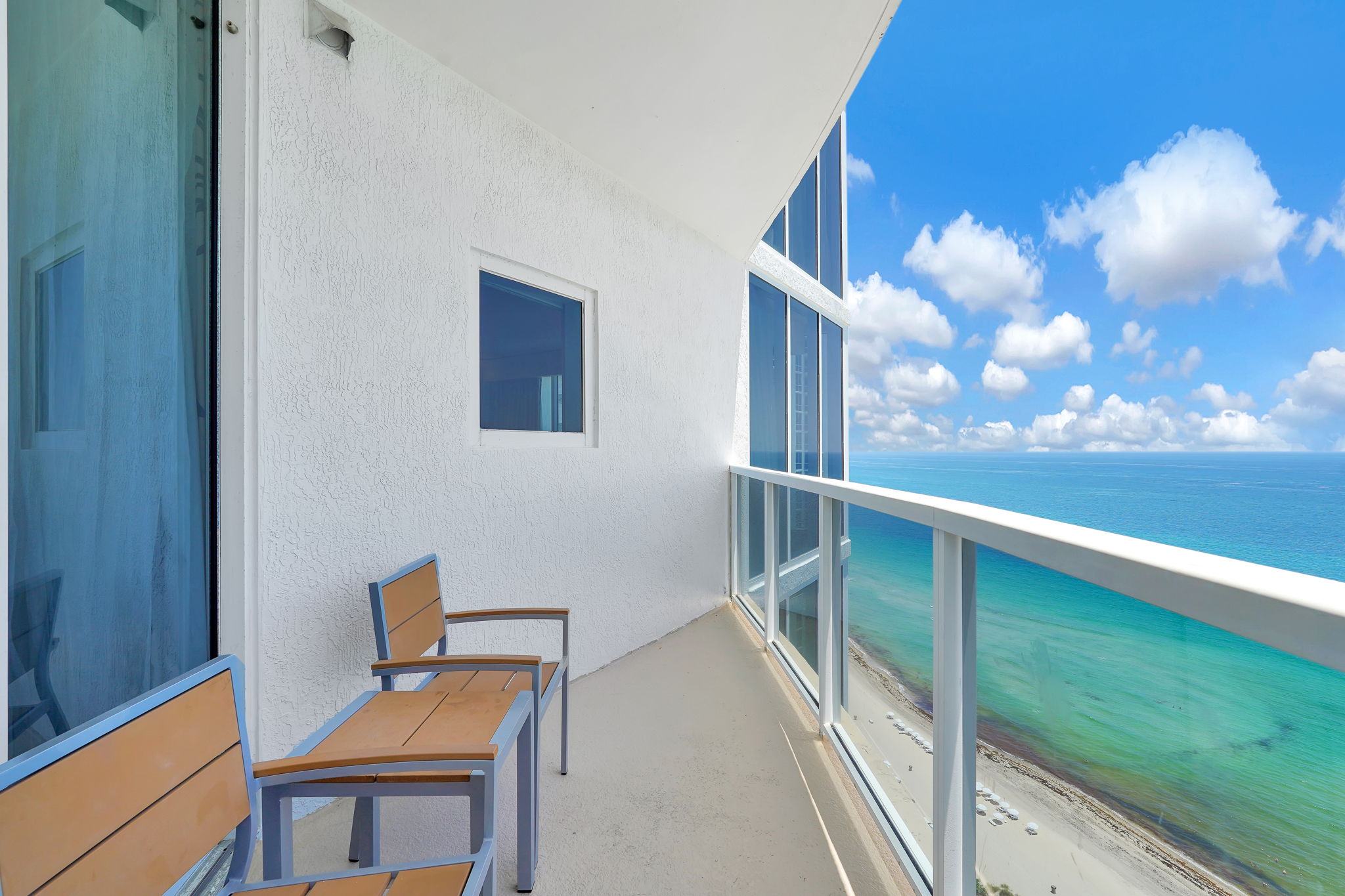 18001 Collins Ave #2609, Sunny Isles Beach, FL 33160, USA Photo 14