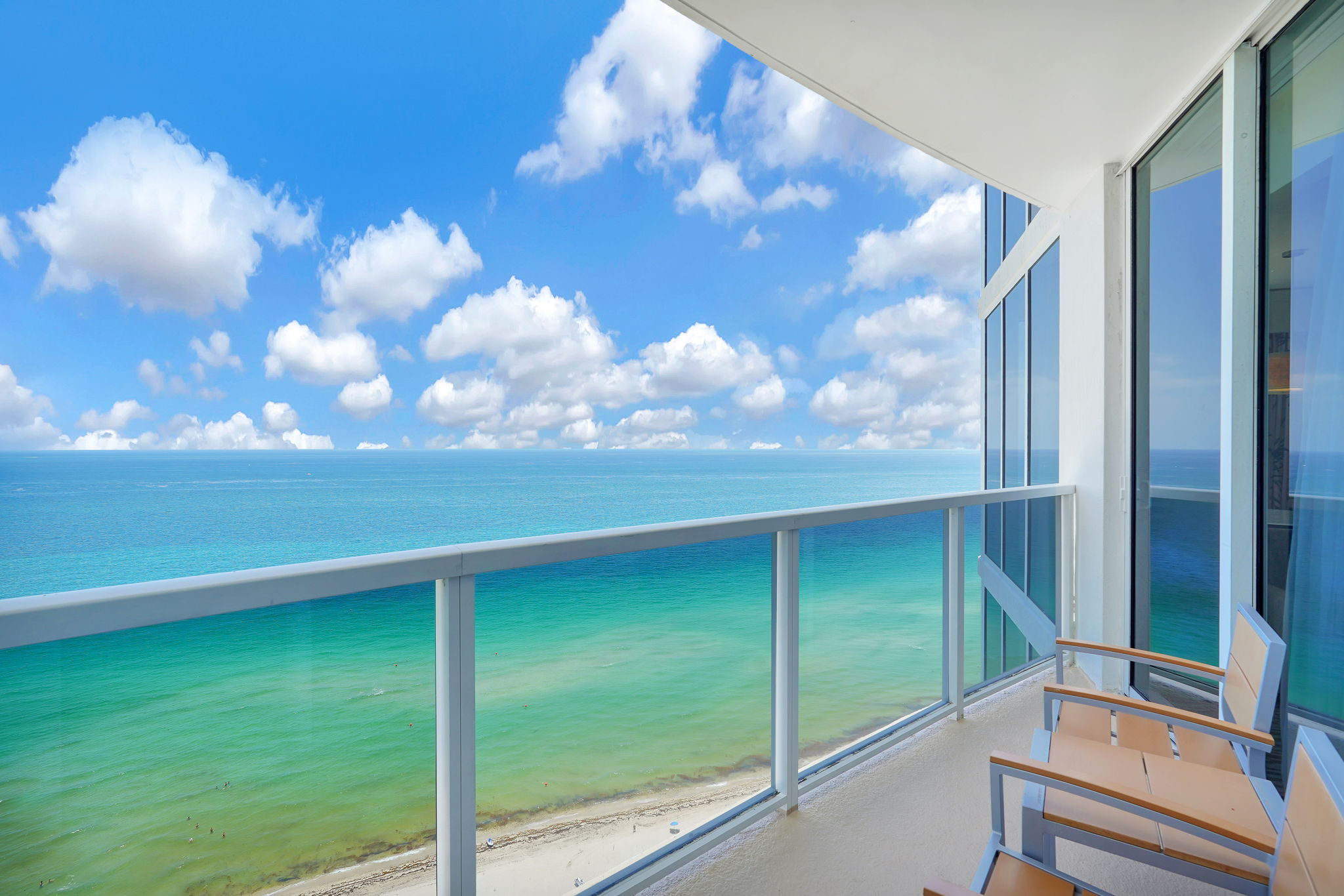 18001 Collins Ave #2609, Sunny Isles Beach, FL 33160, USA Photo 21