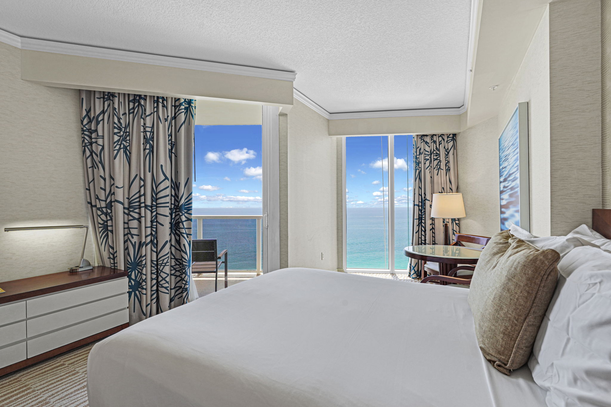 18001 Collins Ave #2609, Sunny Isles Beach, FL 33160, USA Photo 27