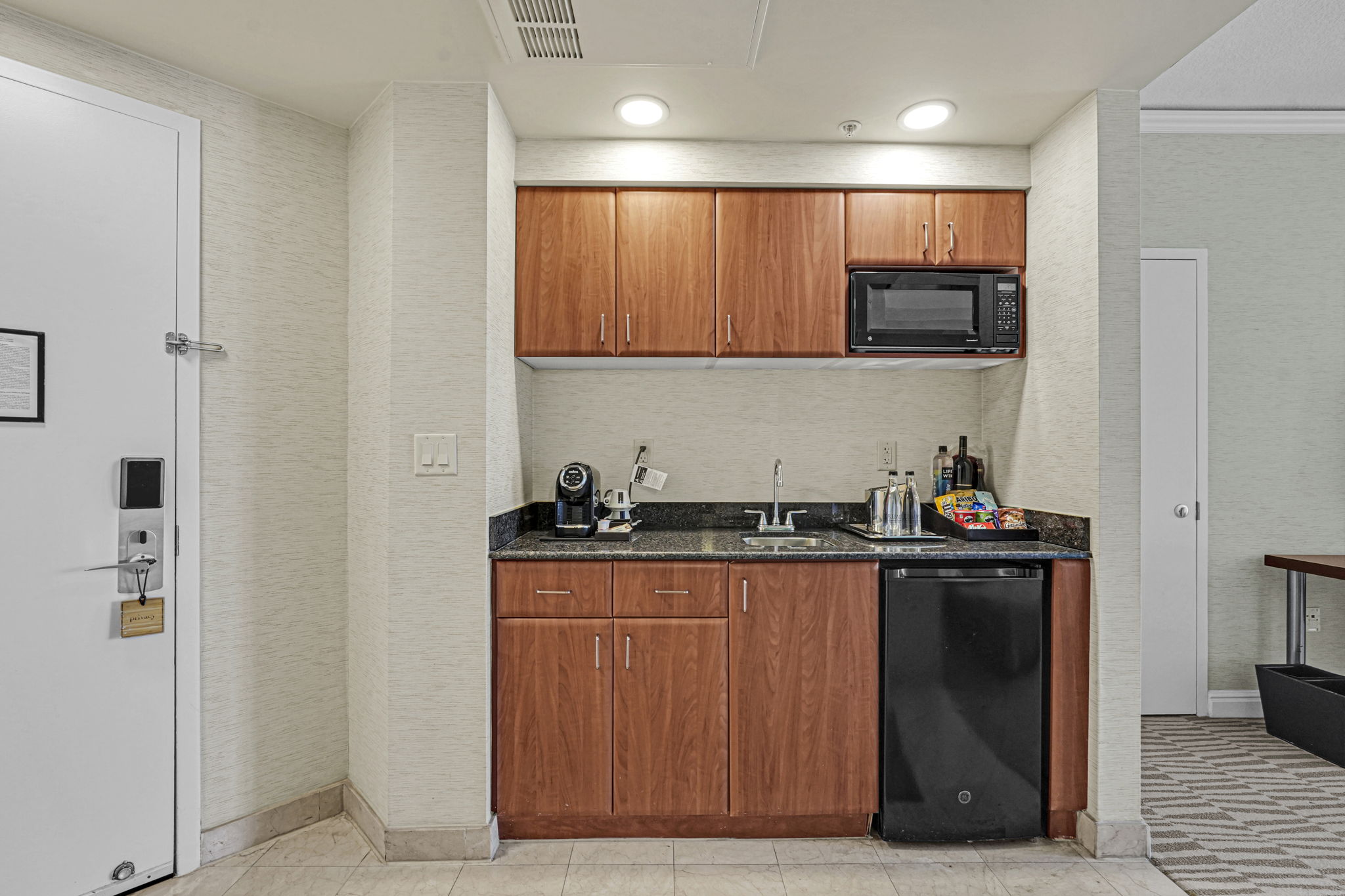 18001 Collins Ave #2609, Sunny Isles Beach, FL 33160, USA Photo 33