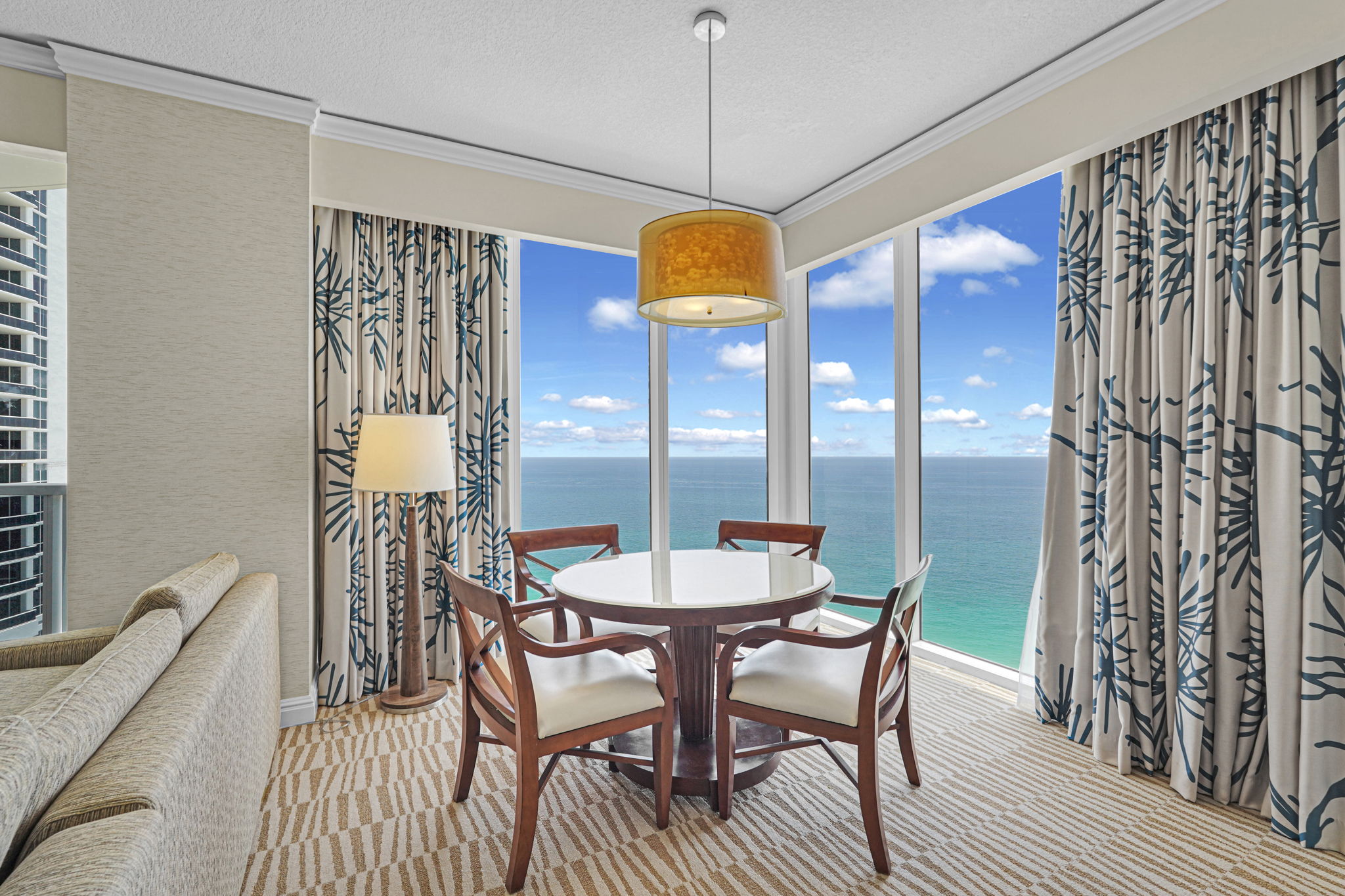 18001 Collins Ave #2609, Sunny Isles Beach, FL 33160, USA Photo 42