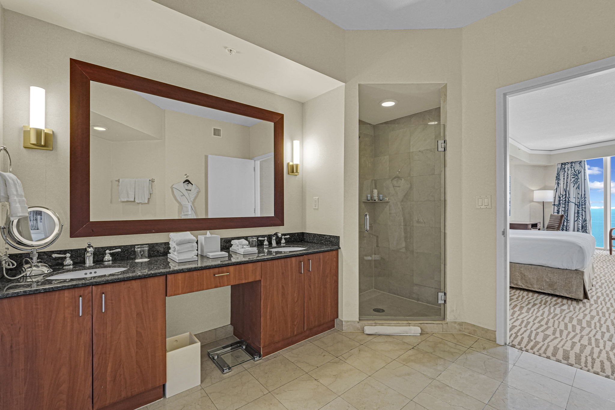 18001 Collins Ave #2609, Sunny Isles Beach, FL 33160, USA Photo 60