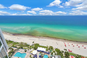 18001 Collins Ave #2609, Sunny Isles Beach, FL 33160, USA Photo 15