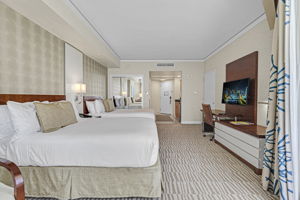 18001 Collins Ave #2609, Sunny Isles Beach, FL 33160, USA Photo 27