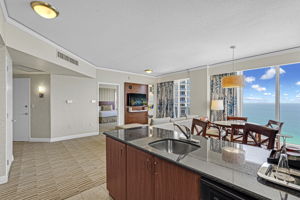 18001 Collins Ave #2609, Sunny Isles Beach, FL 33160, USA Photo 46