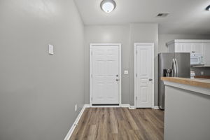  Photo 0