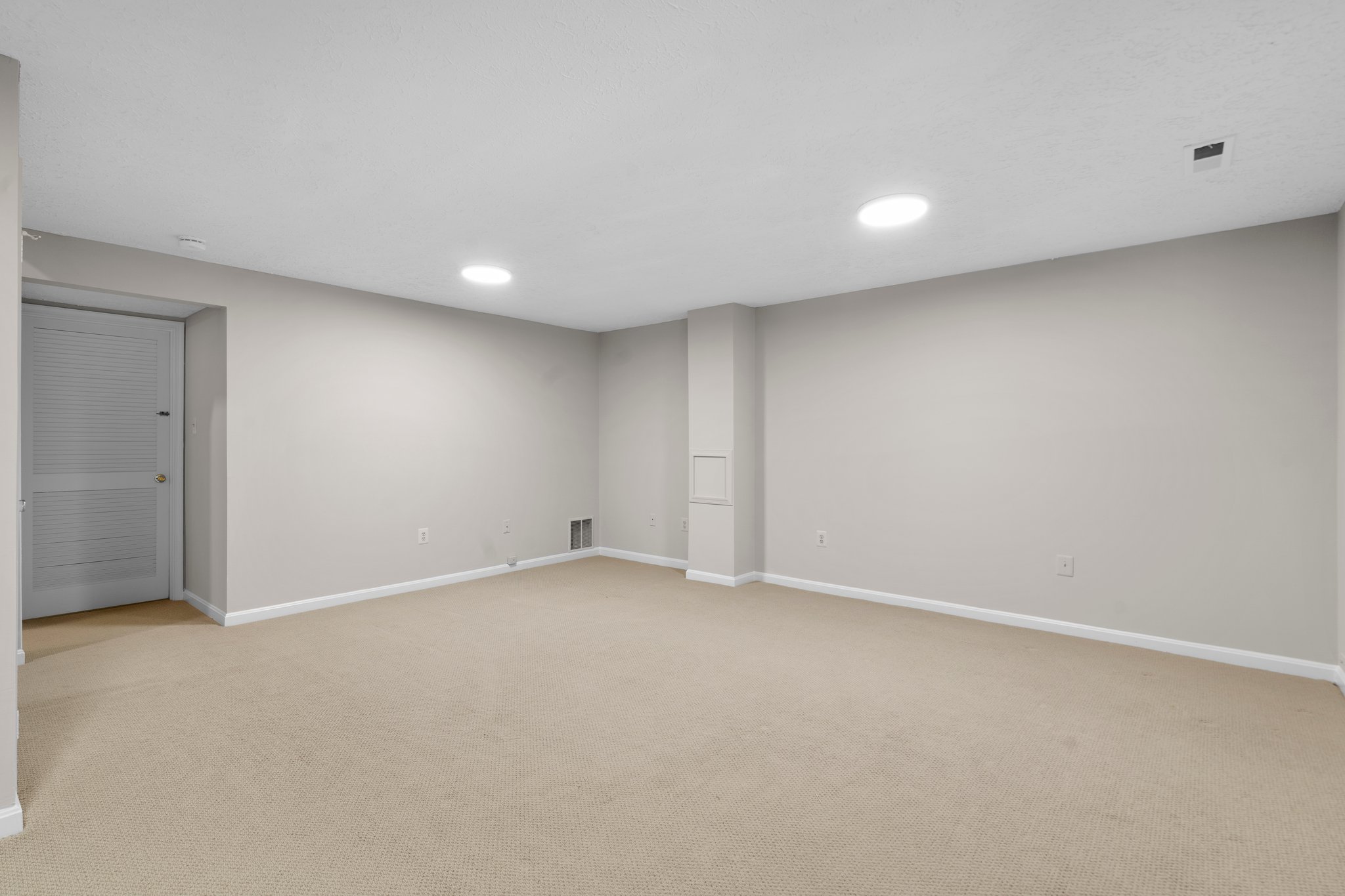 35. 18009 Fence Post Ct.JPG