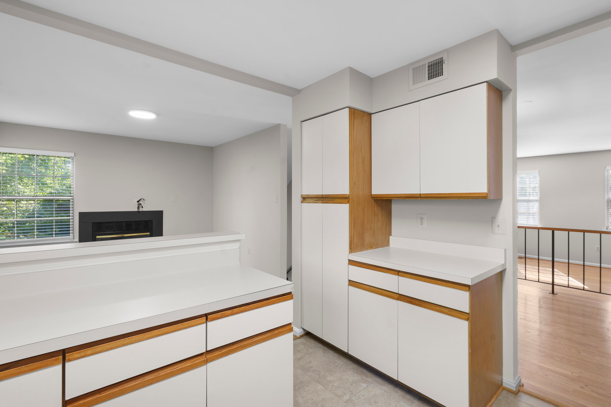 14. 18009 Fence Post Ct.JPG