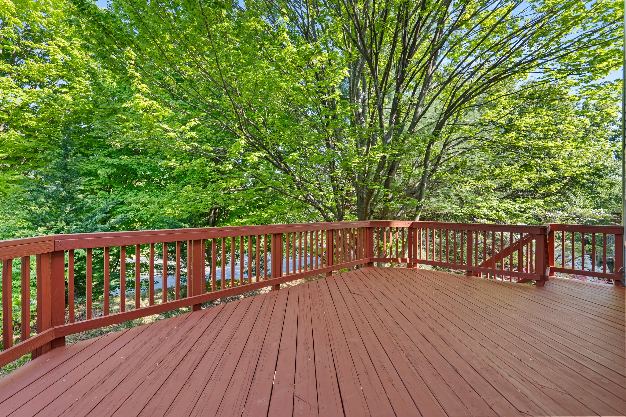 39. 18009 Fence Post Ct.jpg