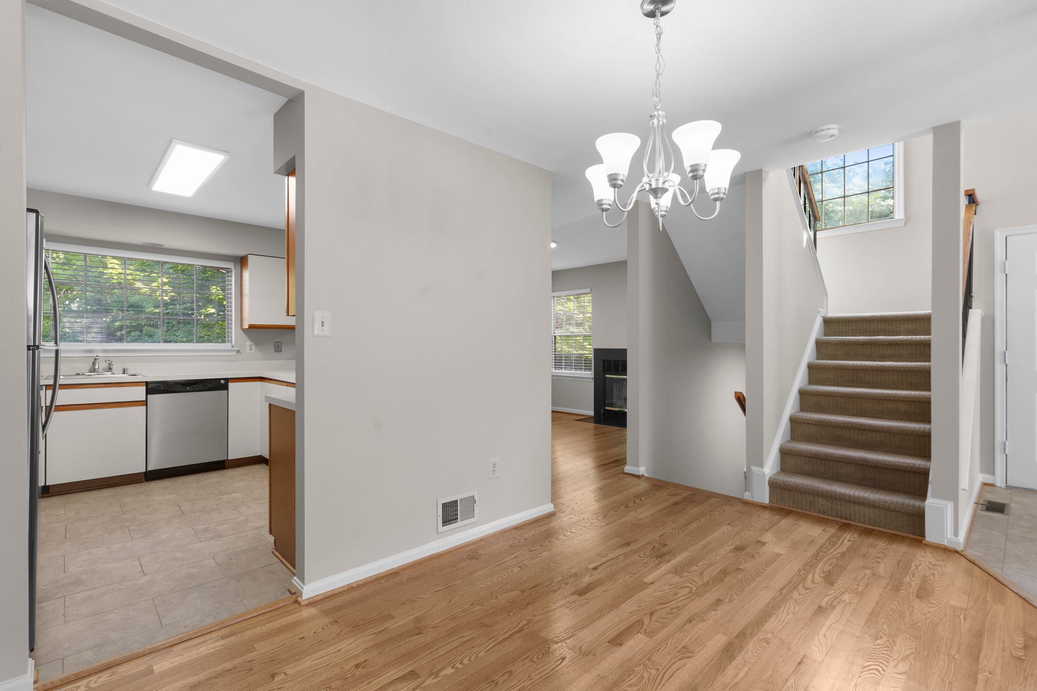 10. 18009 Fence Post Ct.JPG