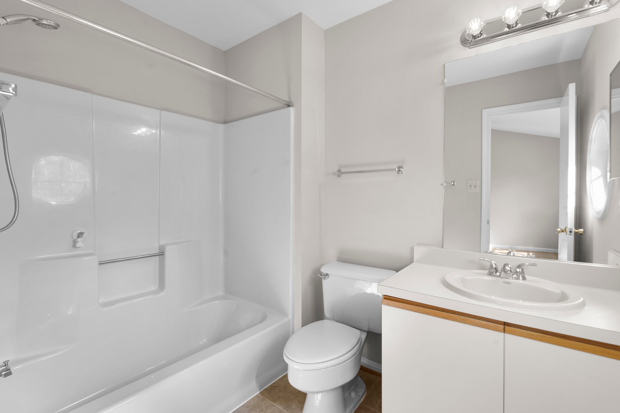 24. 18009 Fence Post Ct.JPG