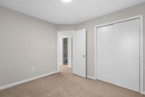 28. 18009 Fence Post Ct.JPG