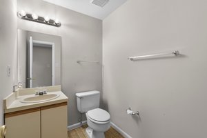 36. 18009 Fence Post Ct.JPG