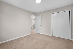 30. 18009 Fence Post Ct.JPG