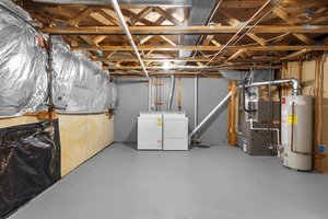 38. 18009 Fence Post Ct.JPG