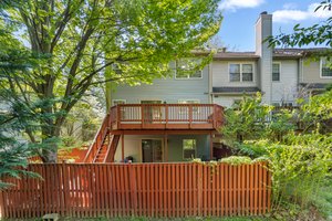 43. 18009 Fence Post Ct.jpg