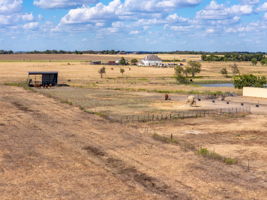  Photo 40