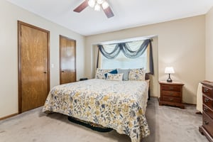 1801 E Hills Dr_026.jpg