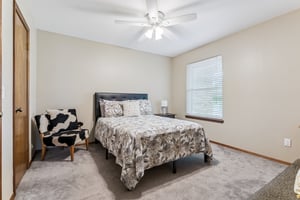 1801 E Hills Dr_030.jpg