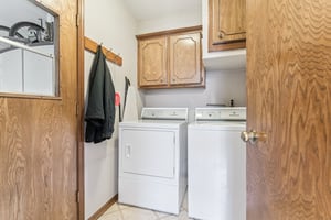 1801 E Hills Dr_038.jpg