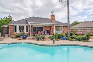 1801 E Hills Dr_050.jpg