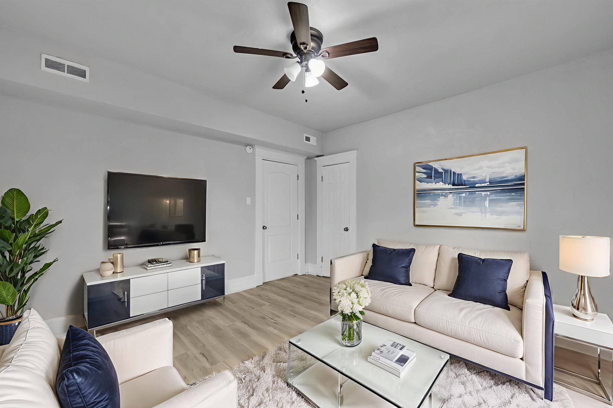 APT3-5 virtually staged.jpeg