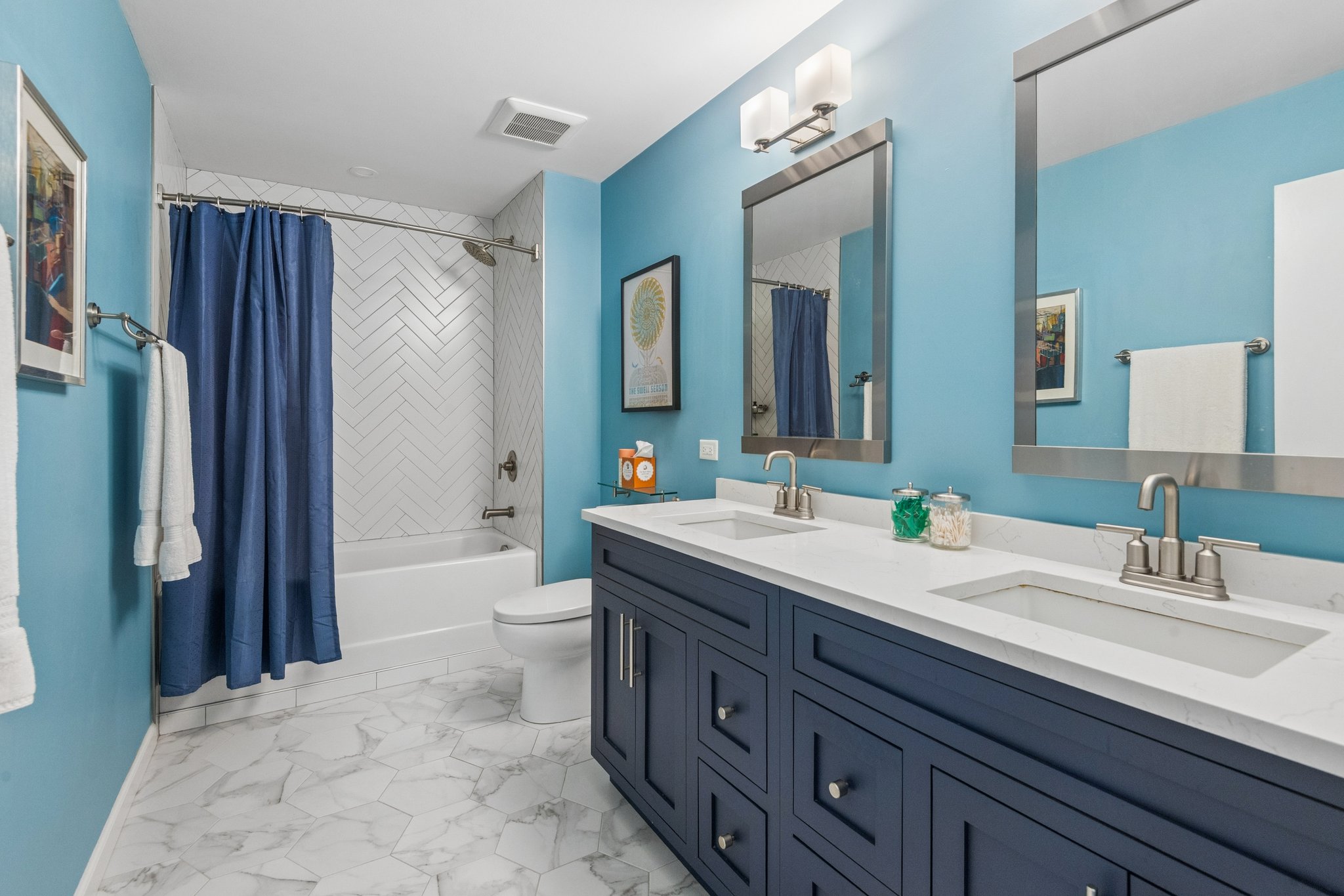 1801 W Larchmont Ave 404_003.jpg
