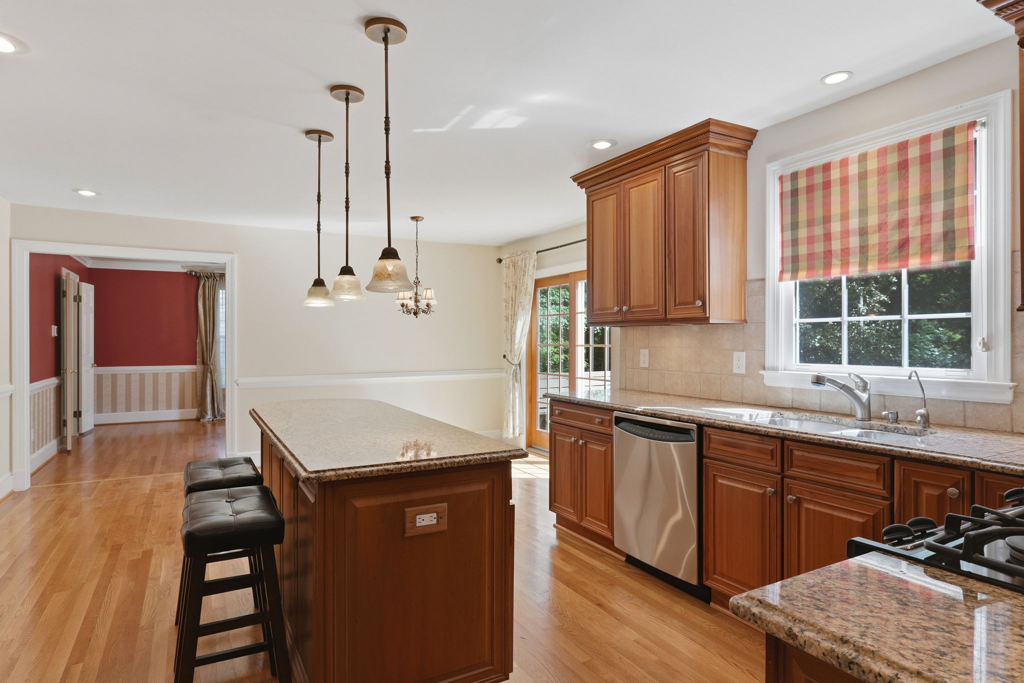 12-Kitchen