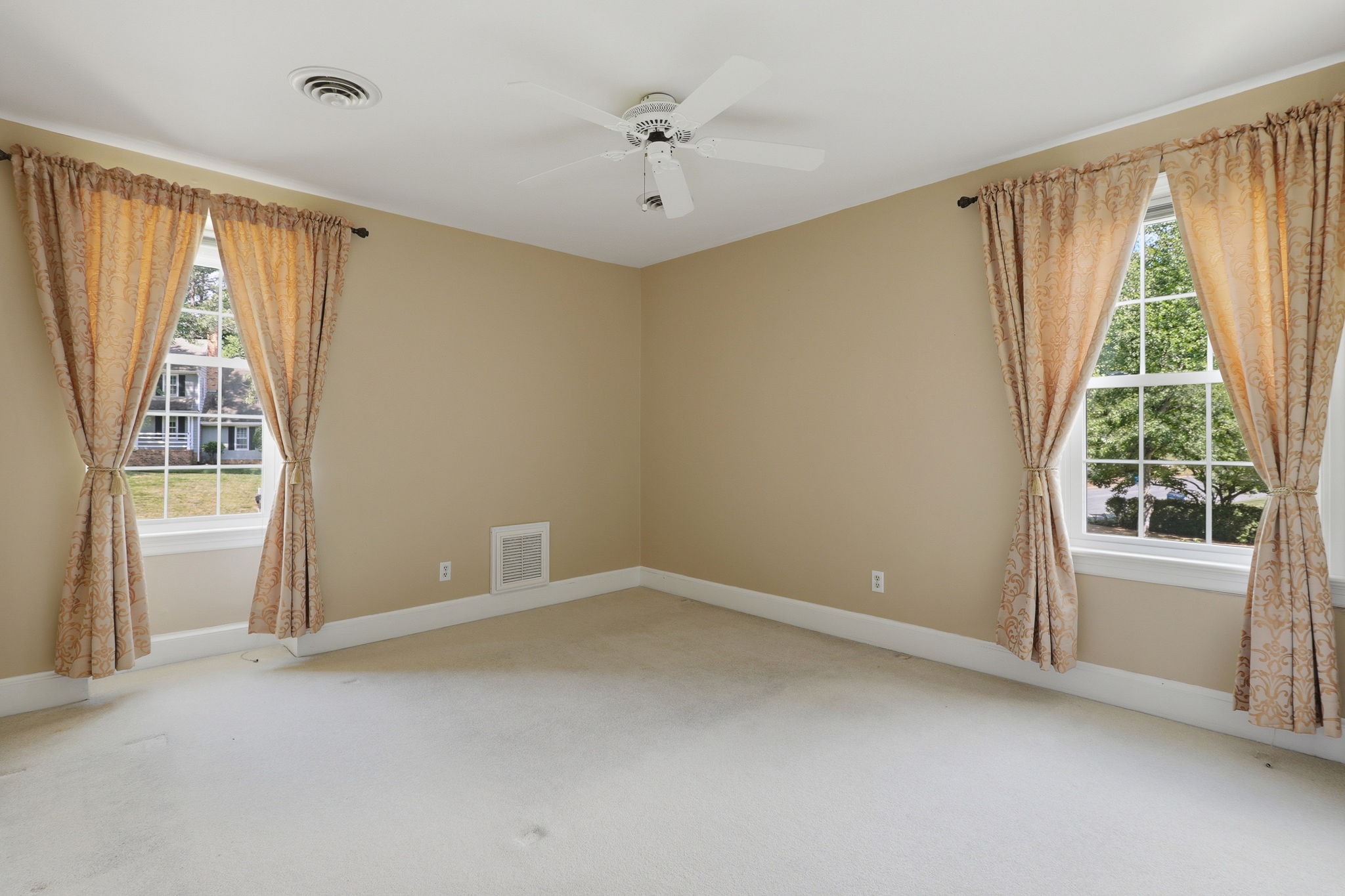 33-Bedroom 3