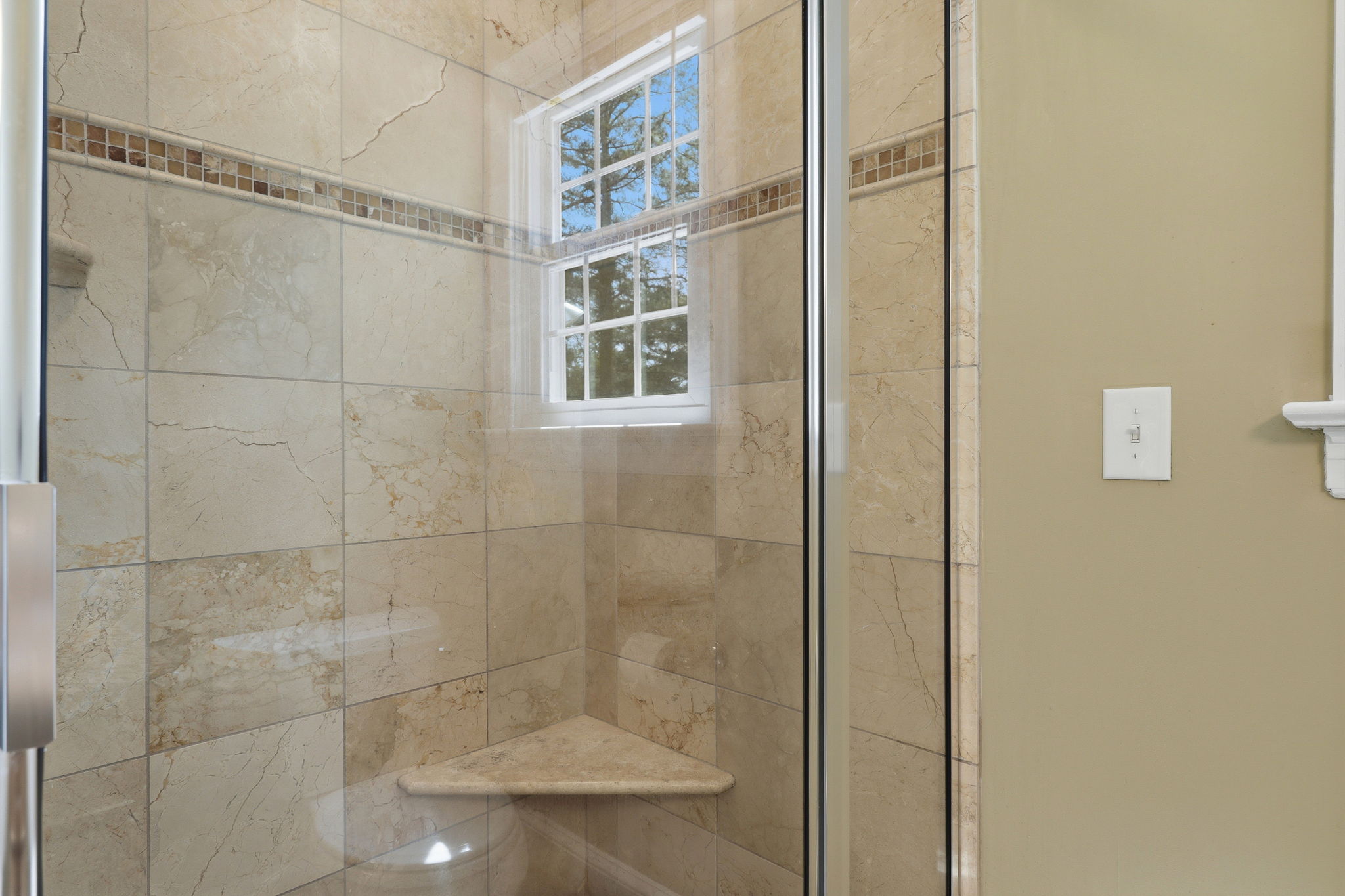 36-Hall Bath