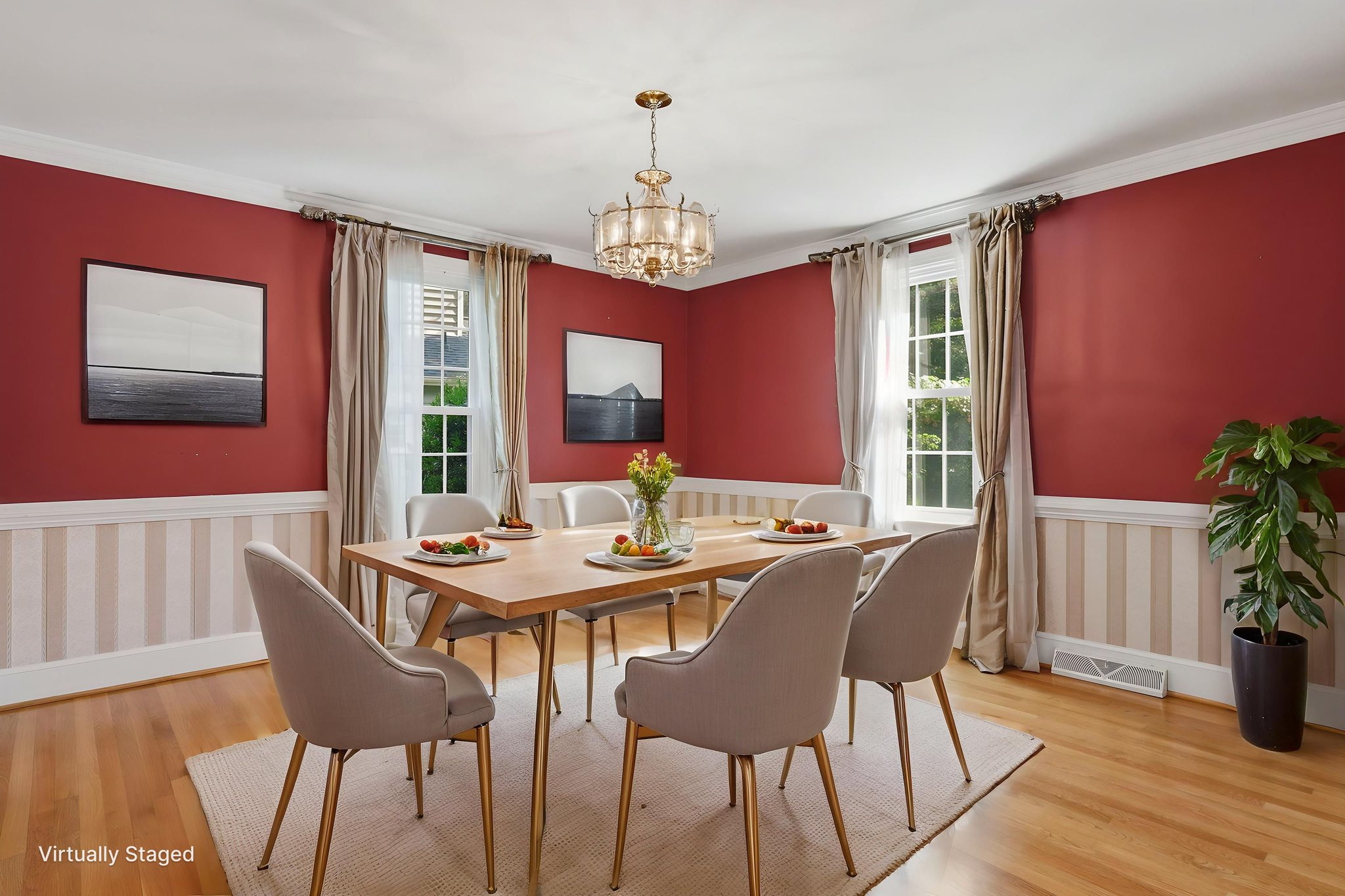 16-Dining Room virtually staged.jpeg