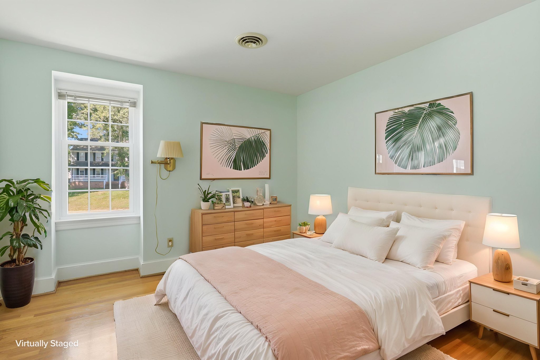 32-Bedroom 2 virtually staged.jpeg