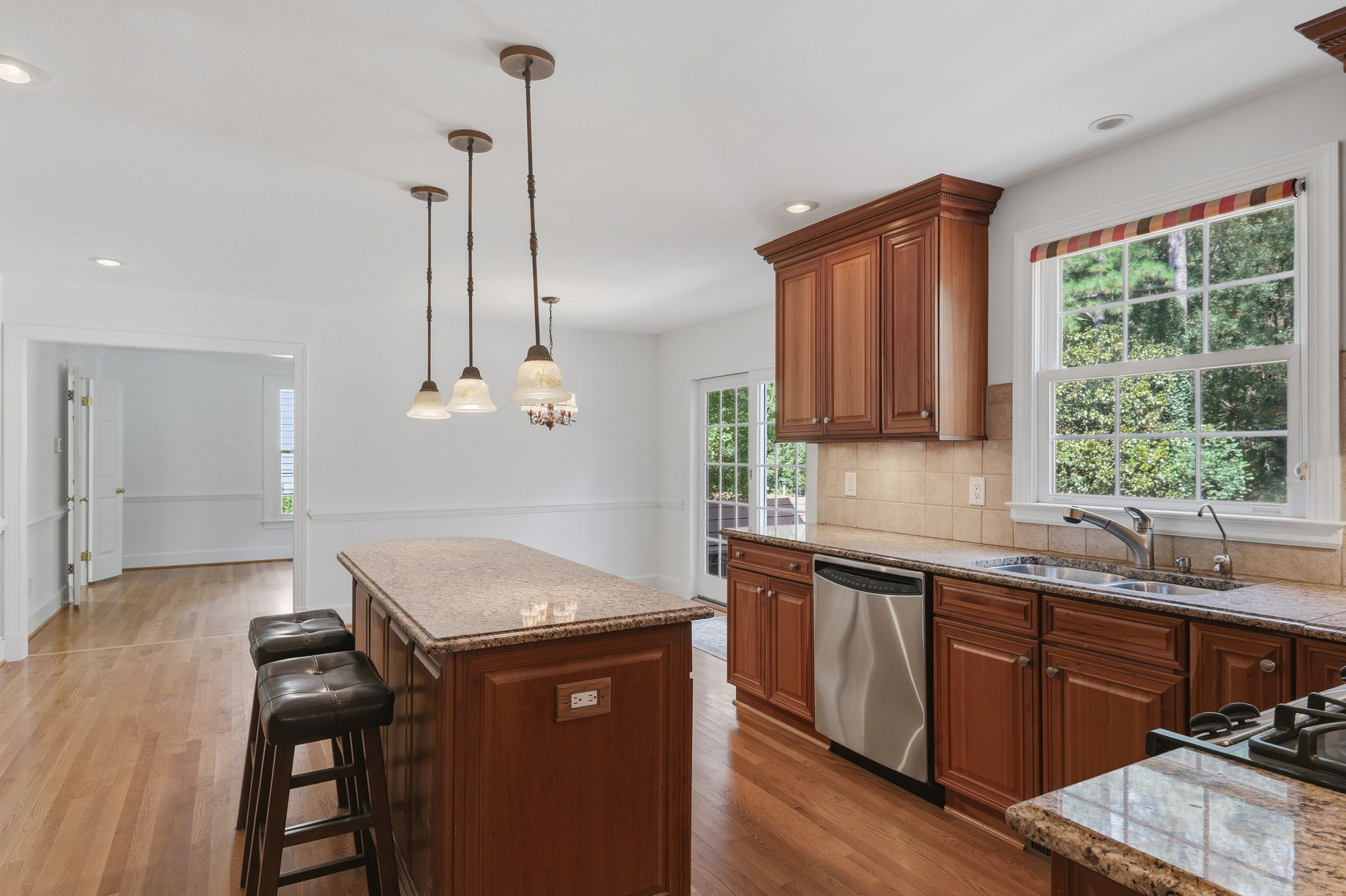 14-Kitchen