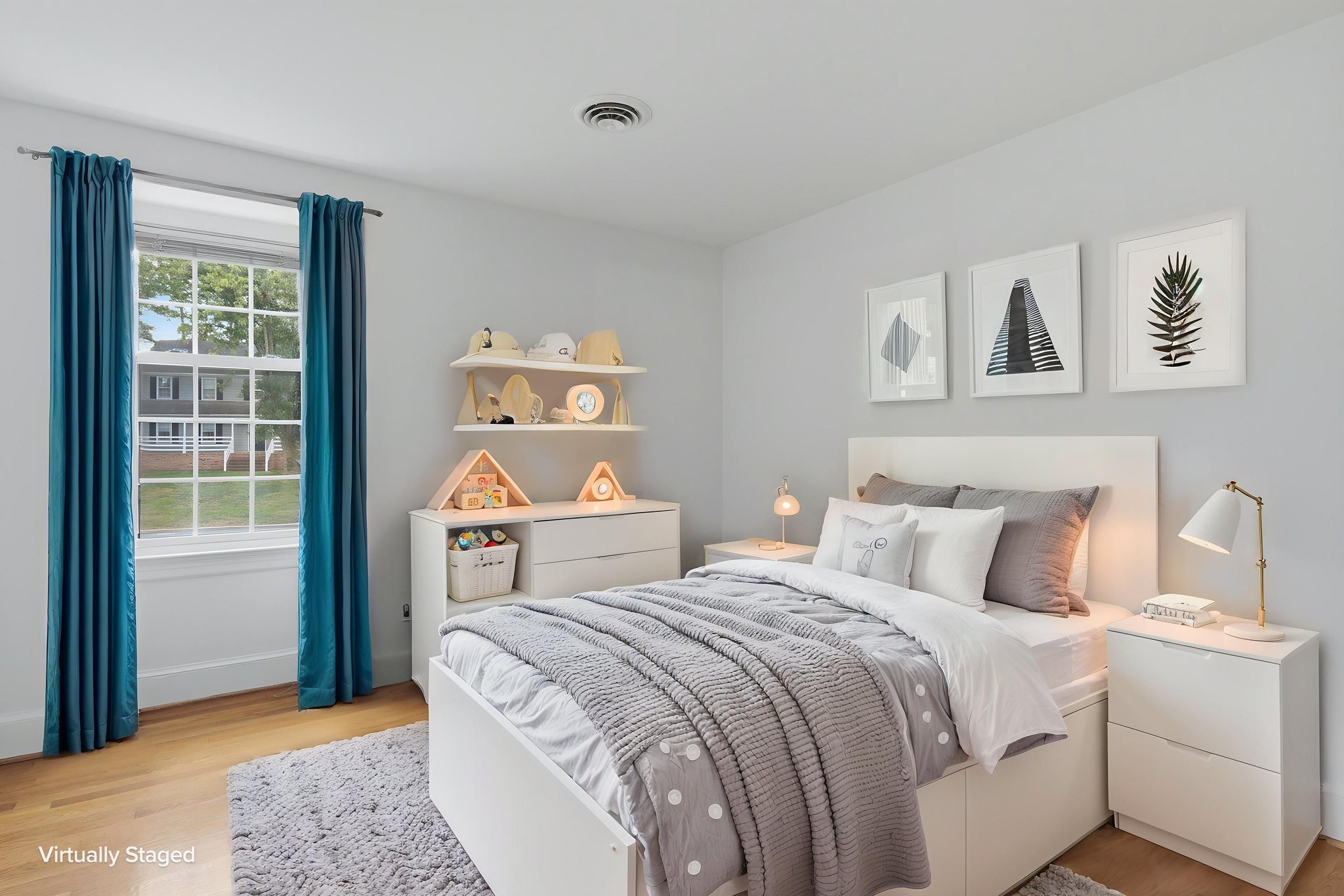 32-Bedroom 3 virtually staged.jpeg