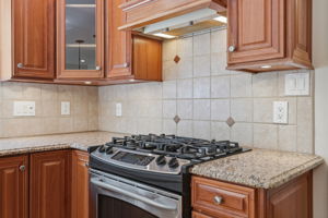 13-Kitchen Range